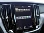 Volvo V60 2.0 B3 Essential Edition | Parkeercamera | Stoel/stuur verwarming | Apple Carplay/Android auto | Leder | 4 voudig verstelbare lendesteun | zitvlakverlengers | Metallic lak |
