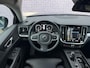 Volvo V60 2.0 B3 Essential Edition | Parkeercamera | Stoel/stuur verwarming | Apple Carplay/Android auto | Leder | 4 voudig verstelbare lendesteun | zitvlakverlengers | Metallic lak |