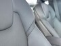 Volvo V60 2.0 B3 Essential Edition | Parkeercamera | Stoel/stuur verwarming | Apple Carplay/Android auto | Leder | 4 voudig verstelbare lendesteun | zitvlakverlengers | Metallic lak |