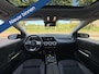 Mercedes-Benz B-klasse 200 Business Solution AMG Trekhaak, Panoramadak, 360 Camera