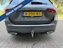 Mercedes-Benz B-klasse 200 Business Solution AMG Trekhaak, Panoramadak, 360 Camera