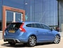 Volvo V60 1.6 T3 R-Design | Afn Trekhaak | Cruise | Parkeersensoren | Bluetooth | Leder |