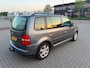 Volkswagen Touran 1.6-16V FSI Business