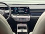 Hyundai Kona 1.6 GDI HEV 119PK Premium Sky - Pano - Elek. Stoelen. - Leer - (360) Camera