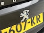 Peugeot e-2008 EV 136pk GT Pack 50 kWh Automaat | 1ste Eigenaar | Navigatie | Adaptieve Cruise Control | Stoelverwarming | Dodehoekdetectie | 18"LMV | LED |