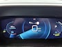Peugeot e-2008 EV 136pk GT Pack 50 kWh Automaat | 1ste Eigenaar | Navigatie | Adaptieve Cruise Control | Stoelverwarming | Dodehoekdetectie | 18"LMV | LED |
