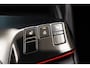 Kia Sportage 1.6 T-GDi PHEV 265pk AWD DynamicLine Aut. [ LED Apple / Android Stoelverwarming cruise Navi Camera ]