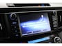 Toyota RAV4 2.5 Hybrid Dynamic | Trekhaak | Dodehoek detectie | Navigatie | Adaptive Cruise | Keyless | Clima | Parkeersensoren voor/achter | Camera | 17 inch | Elektrische achterklep