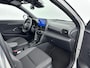 Toyota Yaris Cross 1.5 Hybrid 115 Dynamic | Dodehoek detectie | Parkeersensoren voor/achter | Apple Carplay / Android Auto | Stoel-/stuurverwarming | Verwarmbare voorruit | Adaptive Cruise | Full LED | Keyless | Clima | Camera | 17 inch
