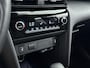 Toyota Yaris Cross 1.5 Hybrid 115 Dynamic | Dodehoek detectie | Parkeersensoren voor/achter | Apple Carplay / Android Auto | Stoel-/stuurverwarming | Verwarmbare voorruit | Adaptive Cruise | Full LED | Keyless | Clima | Camera | 17 inch