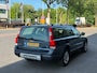 Volvo XC70 2.5 TURBO AUTOMAAT LEDER/CLIMA/CRUISE! VELE OPTIES!