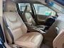 Volvo XC70 2.5 TURBO AUTOMAAT LEDER/CLIMA/CRUISE! VELE OPTIES!