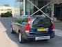Volvo XC70 2.5 TURBO AUTOMAAT LEDER/CLIMA/CRUISE! VELE OPTIES!