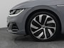 Volkswagen Arteon Shooting Brake 2.0 TSI 190 PK DSG-7 R-Line Business+ | CAMERA | ADAPTIVE | STOELVERWARMING