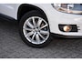 Volkswagen Tiguan 1.4 TSI 160pk Sport & Style * Panorama * Alcantara * Parkassistent * 18" New York * Stoelverwarming * ECC * Mooi