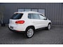 Volkswagen Tiguan 1.4 TSI 160pk Sport & Style * Panorama * Alcantara * Parkassistent * 18" New York * Stoelverwarming * ECC * Mooi
