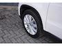 Volkswagen Tiguan 1.4 TSI 160pk Sport & Style * Panorama * Alcantara * Parkassistent * 18" New York * Stoelverwarming * ECC * Mooi