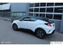 Toyota C-HR / C-HR+ 1.8 Hybrid Dynamic | NL Auto Boekjes | Trekhaak | Parkeersensoren voor en achter |