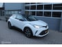 Toyota C-HR / C-HR+ 1.8 Hybrid Dynamic | NL Auto Boekjes | Trekhaak | Parkeersensoren voor en achter |