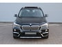 BMW X1 sDrive18i Pano/Headup/Stoelverw/Leder/Sportstoelen