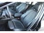 BMW X1 sDrive18i Pano/Headup/Stoelverw/Leder/Sportstoelen