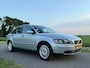 Volvo S40 2.4 Edition II Automaat / 2e Eigenaar / H-Leder / Clima / Trekhaak / 16" Velgen / PDC / Cruise / Nieuwe Distributieriem!