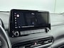 Hyundai Kona 1.6 GDI HEV PREMIUM | LEDER | NAVI | CLIMA | CRUISE ADAPT. | CAMERA | 18'' LM VELGEN | APPLE CAR PLAY & ANDROID AUTO | STOEL- & STUURVERWARMING |