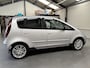 Mitsubishi Colt 1.5 Sky Airco is perfect! | Lederen stuurwiel | Lichtmetalen velgen 16" | Radio-CD/MP3 speler
