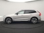 Volvo XC60 T6 AWD R-Design PHEV 350pk Dealer O.H. | Trekhaak Af Fabriek | Panodak | Adaptive Cruise | Head Up | Camera | Lederen Sportstoelen Ventilatie & Memory | Harman / Kardon | Stoelen & Stuur Verwarmd | Keyless | Blis | DAB | Plug In Hybrid |
