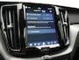 Volvo XC60 T6 AWD R-Design PHEV 350pk Dealer O.H. | Trekhaak Af Fabriek | Panodak | Adaptive Cruise | Head Up | Camera | Lederen Sportstoelen Ventilatie & Memory | Harman / Kardon | Stoelen & Stuur Verwarmd | Keyless | Blis | DAB | Plug In Hybrid |