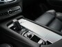 Volvo XC90 T8 Recharge AWD R-Design 7 Persoons LONG RANGE PHEV 455pk Dealer O.H. | Trekhaak Af Fabriek | Adaptive Cruise | 360 Camera | Harman / Kardon | Lederen Sportstoelen Memory & Verwarmd | Keyless | Blis | Apple Carplay | Stuur Verwarmd | Navigatie | DAB | Plug In Hybrid |