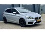 BMW 2-Serie Active Tourer 220i 192pk Luxury | AUTOMAAT | Compleet ! | 133.000 KM | Hoge Zit | Camera |