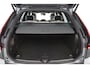 Volvo XC60 T8 Plug-in hybrid AWD Ultra Dark | Bowers&Wilkins | Luchtvering | 22 Inch | Gelaagd Glas | Trekhaak | Donkere Hemel | Panoramadak | Adaptive Cruise | BLIS