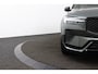 Volvo XC60 T8 Plug-in hybrid AWD Ultra Dark | Bowers&Wilkins | Luchtvering | 22 Inch | Gelaagd Glas | Trekhaak | Donkere Hemel | Panoramadak | Adaptive Cruise | BLIS