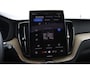 Volvo XC60 T8 Plug-in hybrid AWD Ultra Dark | Bowers&Wilkins | Luchtvering | 22 Inch | Gelaagd Glas | Trekhaak | Donkere Hemel | Panoramadak | Adaptive Cruise | BLIS