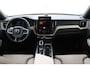 Volvo XC60 T8 Plug-in hybrid AWD Ultra Dark | Bowers&Wilkins | Luchtvering | 22 Inch | Gelaagd Glas | Trekhaak | Donkere Hemel | Panoramadak | Adaptive Cruise | BLIS
