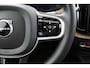 Volvo XC60 T8 Plug-in hybrid AWD Ultra Dark | Bowers&Wilkins | Luchtvering | 22 Inch | Gelaagd Glas | Trekhaak | Donkere Hemel | Panoramadak | Adaptive Cruise | BLIS