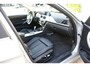 BMW 3-Serie 318i High Executive - Head up display - Sport int. - Leer