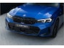 BMW 3-Serie M340i xDrive Touring ACC M Seats Pano HUD H/K Carbon Trekhaak