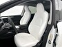 Tesla Model Y Performance AWD 75 kWh | Leder | Parkeercamera | Schuif-kanteldak Gratis-museum-arrangement