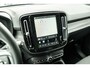 Volvo XC40 | 70 KWH | ALL BLACK | 19' zwart | AppleCarPlay | 1500kg trekgewicht Recharge Plus