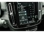 Volvo XC40 | 70 KWH | ALL BLACK | 19' zwart | AppleCarPlay | 1500kg trekgewicht Recharge Plus