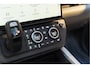 Land Rover Defender 110 X-Dynamic HSE Pano Trekhaak Meridian 2.0 P300e 110 X-Dynamic HSE Woolstone