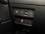 Nissan Qashqai 1.2 N-Connecta (PANORAMADAK, NAVIGATIE, 360 CAMERA, GETINT GLAS, SPORTSTOELEN, STOELVERWARMING, CRUISE, LANE ASSIST, NIEUWSTAAT)