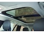 Volvo V60 T8 Recharge AWD Inscription | Semi-Electrische Wegklapbare Trekhaak | Panoramadak | Verwarmbare voorstoelen en stuurwiel | Adaptieve cruise control | Apple carplay/Android auto | Keyless Entree | Parkeer sensoren voor + achter | Parkeercamera