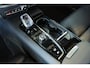 Volvo V60 T8 Recharge AWD Inscription | Semi-Electrische Wegklapbare Trekhaak | Panoramadak | Verwarmbare voorstoelen en stuurwiel | Adaptieve cruise control | Apple carplay/Android auto | Keyless Entree | Parkeer sensoren voor + achter | Parkeercamera