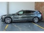 Volvo V60 T8 Recharge AWD Inscription | Semi-Electrische Wegklapbare Trekhaak | Panoramadak | Verwarmbare voorstoelen en stuurwiel | Adaptieve cruise control | Apple carplay/Android auto | Keyless Entree | Parkeer sensoren voor + achter | Parkeercamera