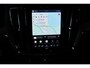 Volvo V60 T6 Plug-in hybrid AWD Essential | Lederen bekleding | BLIS | Parkeersensoren voor + achter | 19'' Lichtmetalen velgen | Stoelverwarming | Google Infotainment | Cruise control adaptief | Parkeercamera