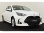 Toyota Yaris 1.5 HYBRID 115 ACTIVE *PRIVATE LEASE V.A. €379,- P/M!* -CAMERA|ADAP.CRUISE|CARPLAY|LED|LENDESTEUN|15"