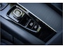 Volvo XC60 T6 Recharge Ultra Black Edition ** Facelift ** Trekhaak ** Harman/Kardon ** HUD ** Massage